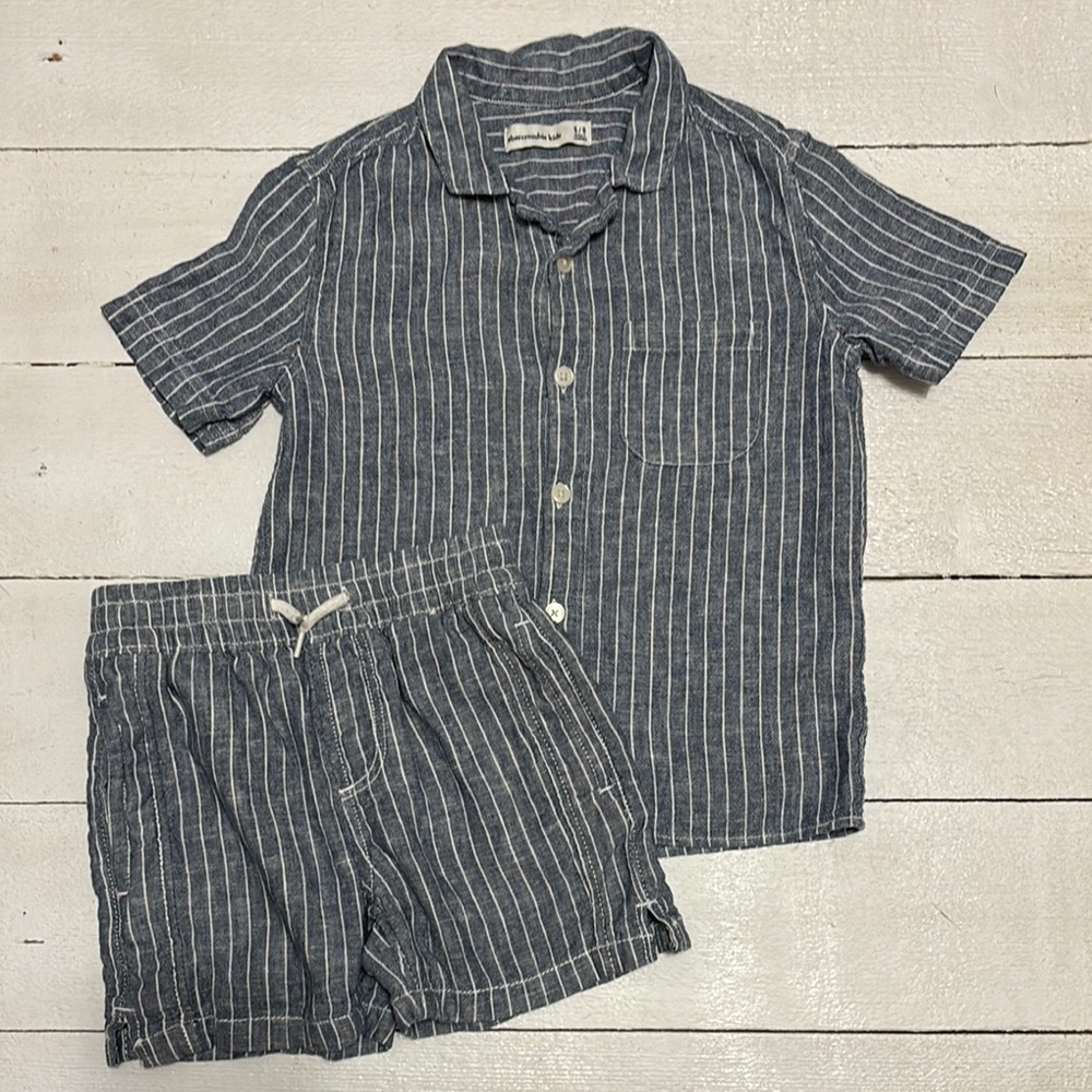 Abercrombie Kids Blue and White  Striped Shirt and Shorts Boys 5/6 5 6 so cute!!